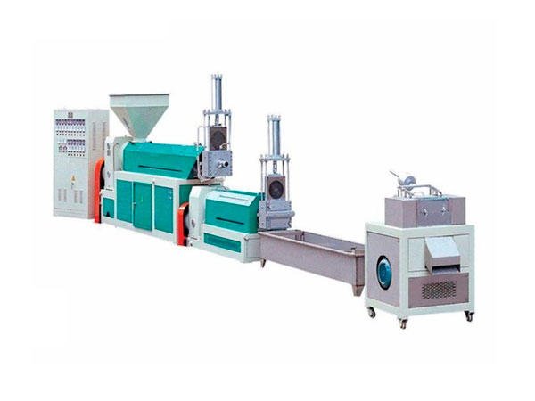 Machine de recyclage de plastique à deux étages à grande vitesse