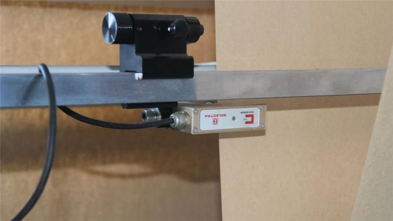 Machine à sacs en papier à fond carré (alimentation en rouleau réglable)