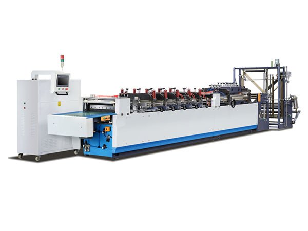 Machine de fabrication de sacs à trois côtés